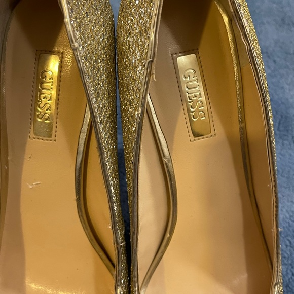 Guess Gold metallic sequin peep toe stiletto 8 - Picture 3 of 8